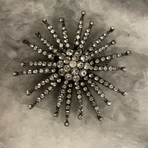 Vintage Brooche stardust design.